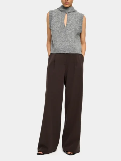 Pleated Fluid Trousers – Brown